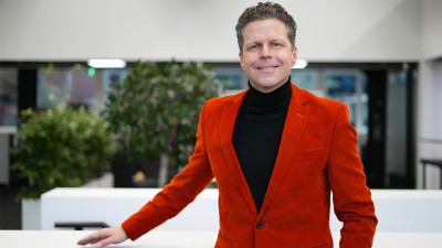 A portrait of Axel Deniz